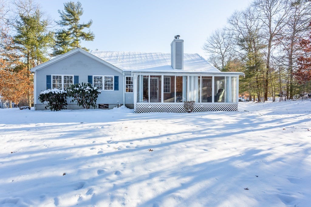 29 Reservoir Road Acushnet, MA 02743 - Photo 4 of 31 Gallery Image 4