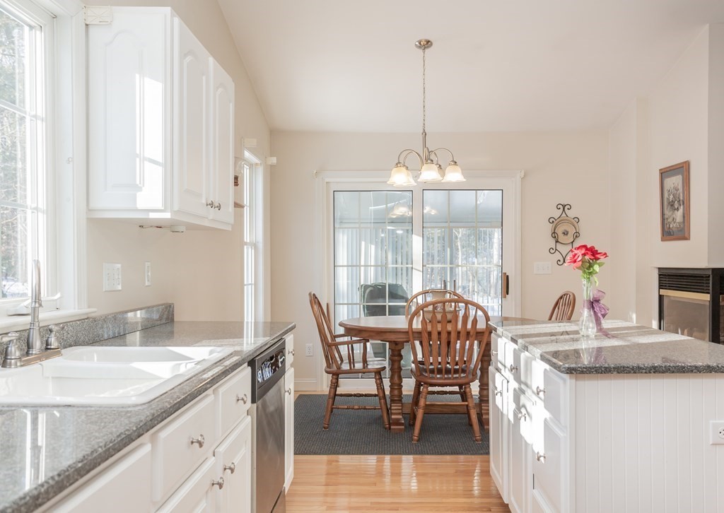 29 Reservoir Road Acushnet, MA 02743 - Photo 6 of 31 Gallery Image 6