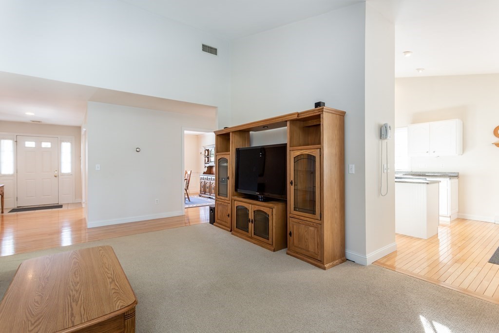29 Reservoir Road Acushnet, MA 02743 - Photo 9 of 31 Gallery Image 9