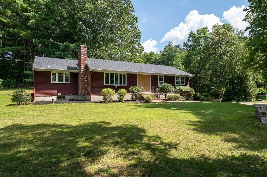 195 Charlton Road Spencer, MA 01562 - Photo 1 of 42 Gallery Image 1