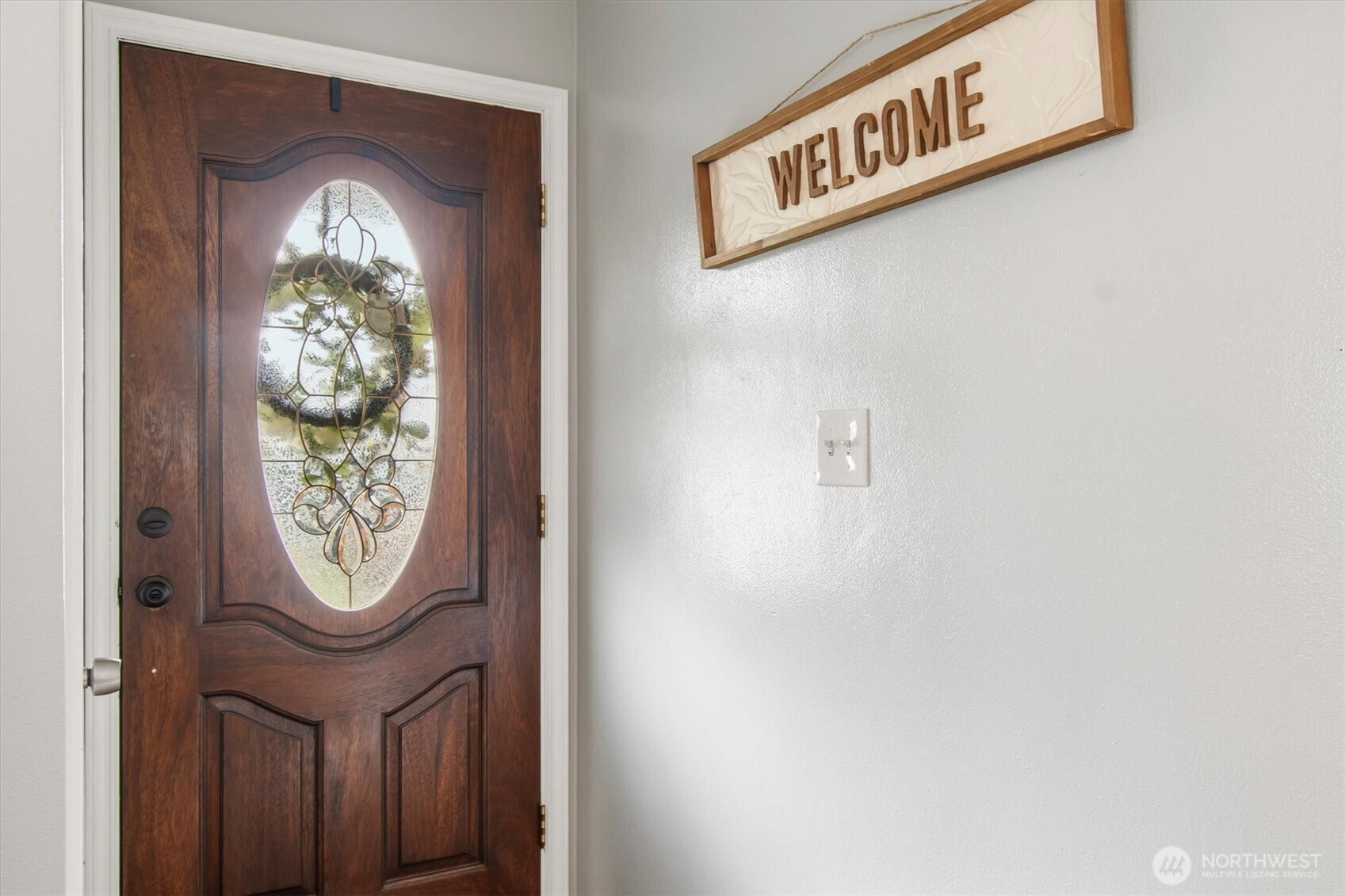 2824 Maple Street Longview, WA 98632 - Photo 2 of 36