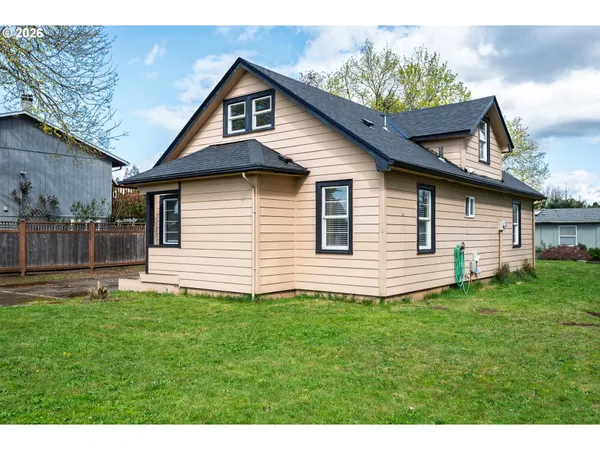 $525,000 | 1520 North Maple Street, Canby, OR 97013