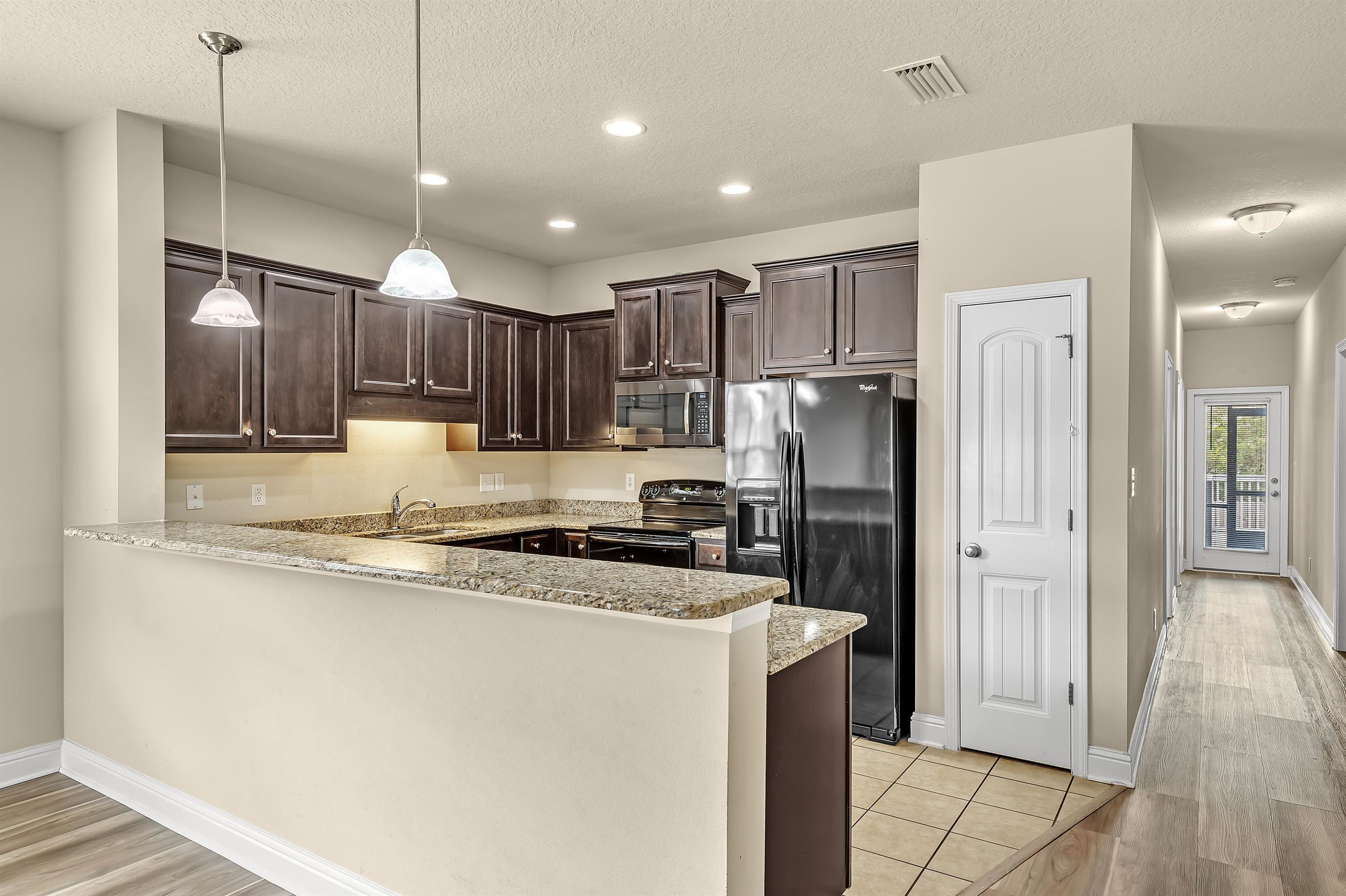 10421 Fionn Loop Daphne, AL 36526 - Photo 20 of 47 Kitchen