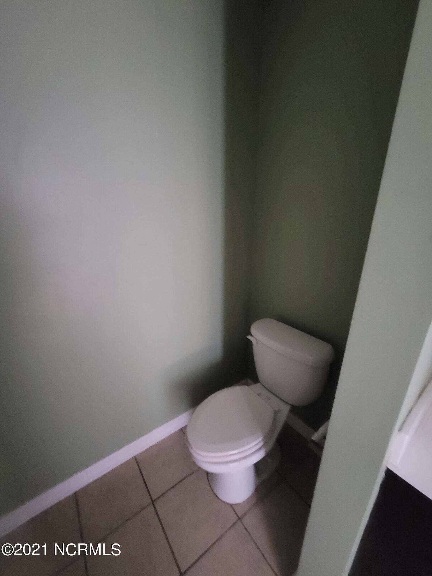 335 Tall Pine Road Havelock, NC 28532 - Photo 15 of 28 Master Bath Toilet