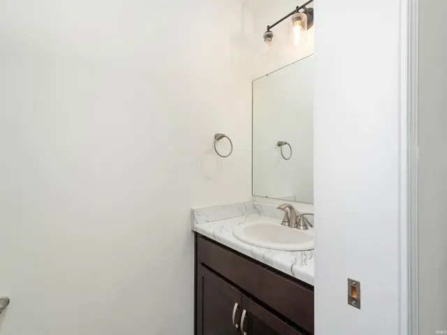 $320,000 | 3823 Sun Stone Way, New Haven, IN 46774