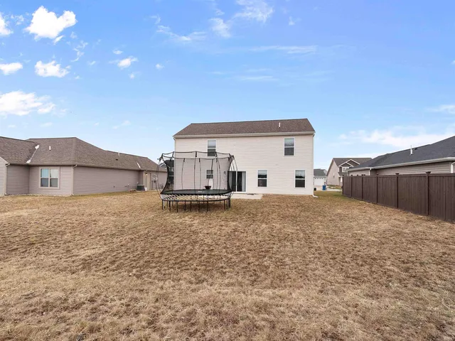 $320,000 | 3823 Sun Stone Way, New Haven, IN 46774