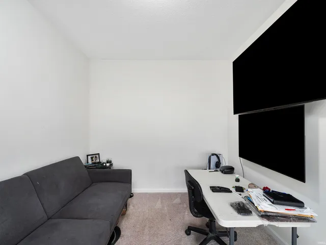 $320,000 | 3823 Sun Stone Way, New Haven, IN 46774