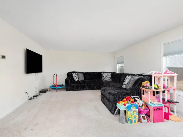 $313,000 | 3823 Sun Stone Way, New Haven, IN 46774