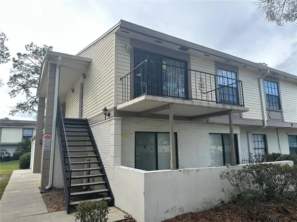 $1,390 | 6020 Village Circle North, Unit 6020, Orlando, FL 32822