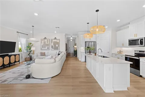 $625,000 | 488 Polihale Way, Naples, FL 34114