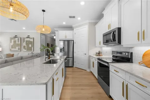 $625,000 | 488 Polihale Way, Naples, FL 34114