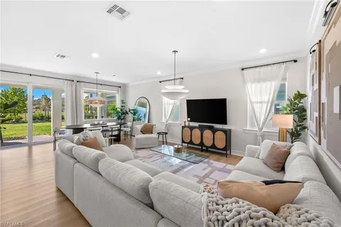 $615,000 | 488 Polihale Way, Naples, FL 34114