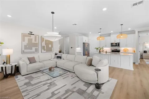 $625,000 | 488 Polihale Way, Naples, FL 34114