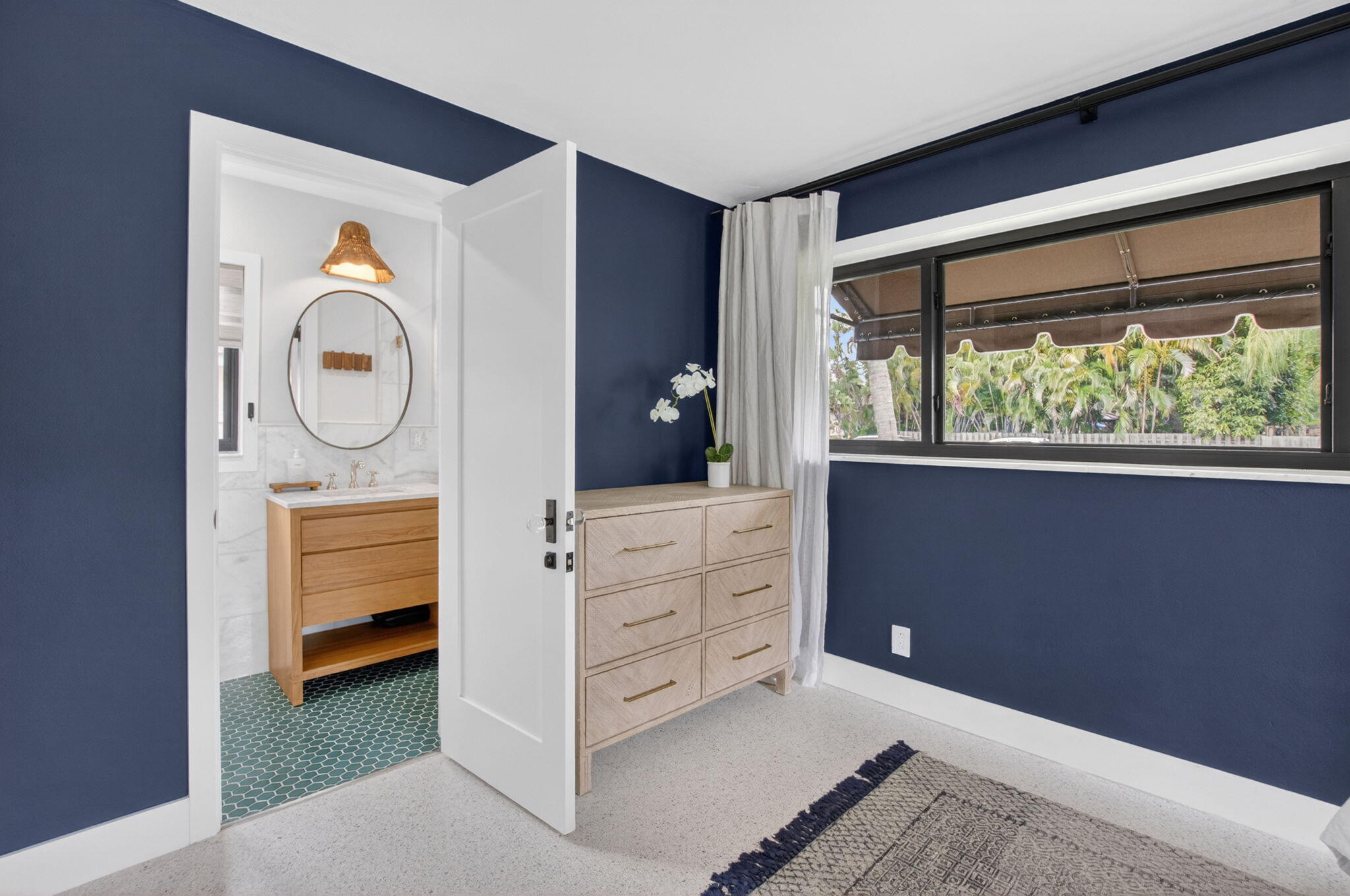 450 Southwest 12th Terrace Boca Raton, FL 33486 - Photo 21 of 55 Primary Ensuite