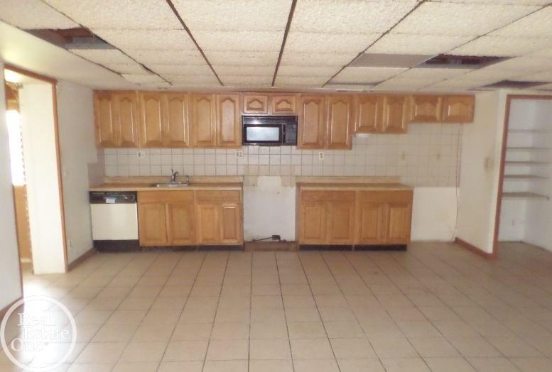2371 28 Mile Road Washington, MI 48094 - Photo 22 of 37 Lower Level Kitchen