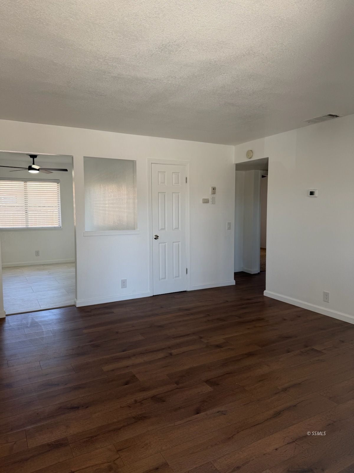 127 North Gateway Boulevard Ridgecrest, CA 93555 - Photo 3 of 17 Gallery Image 3