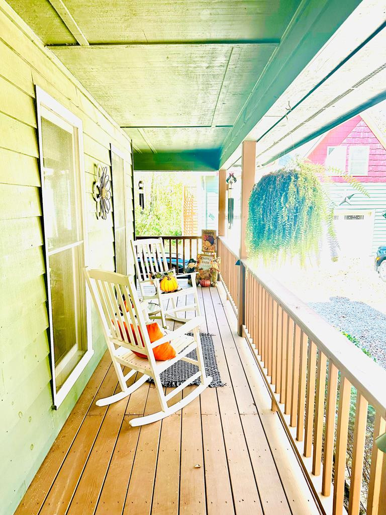 360 Preserve Road Murphy, NC 28906 - Photo 5 of 40 Front porch - right