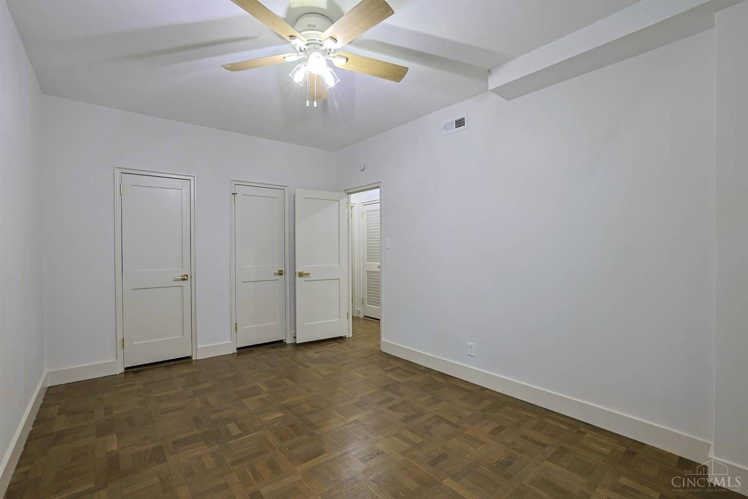 2378 Madison Road, Unit E1C Cincinnati, OH 45208 - Photo 25 of 37