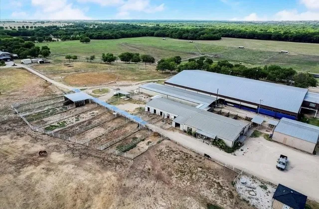 a view of a terrace with yard