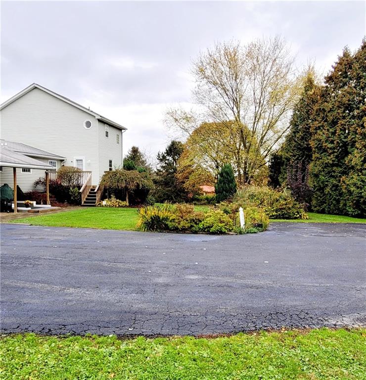 5107 McCandless Road Butler, PA 16001 - Photo 3 of 25 a view of a volley ball court