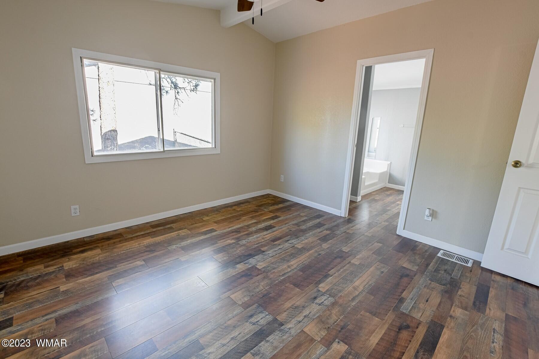 1033 Pine Ridge Drive Show Low, AZ 85901 - Photo 11 of 34