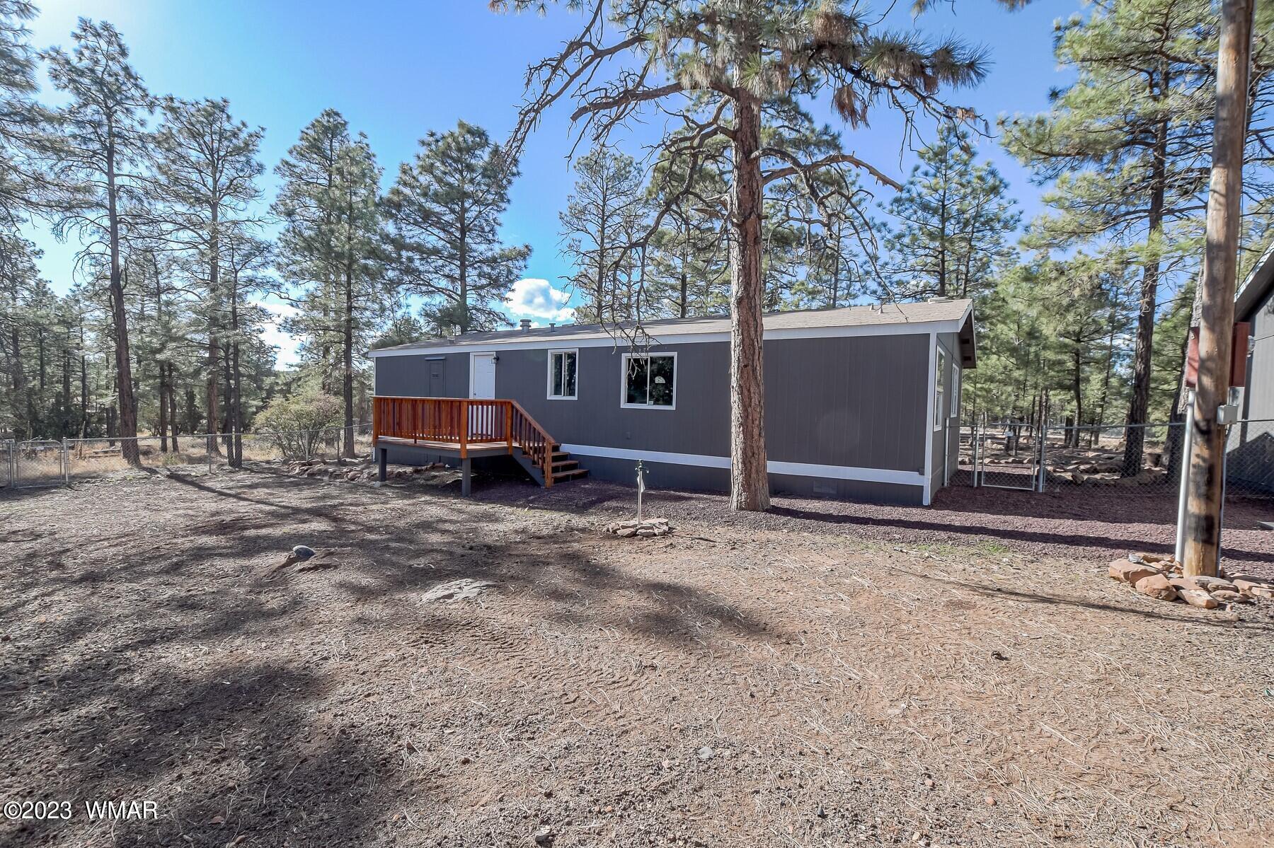 1033 Pine Ridge Drive Show Low, AZ 85901 - Photo 18 of 34