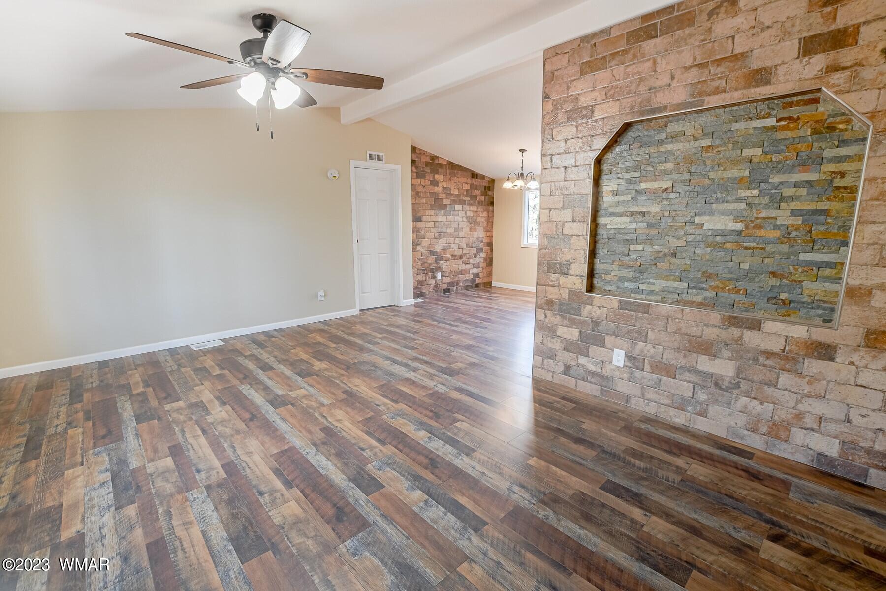 1033 Pine Ridge Drive Show Low, AZ 85901 - Photo 3 of 34