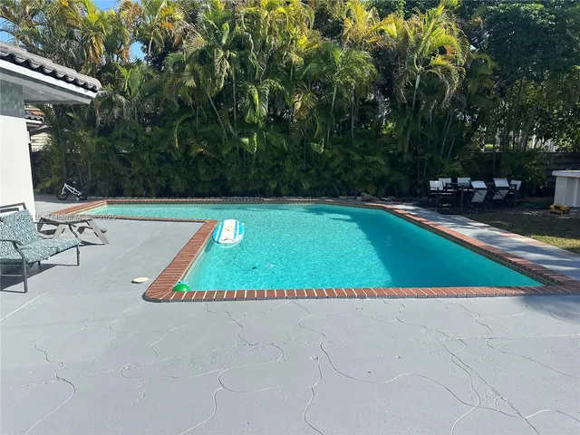 $695,000 | 10331 Southwest 135th Court, Miami, FL 33186