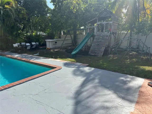 $695,000 | 10331 Southwest 135th Court, Miami, FL 33186