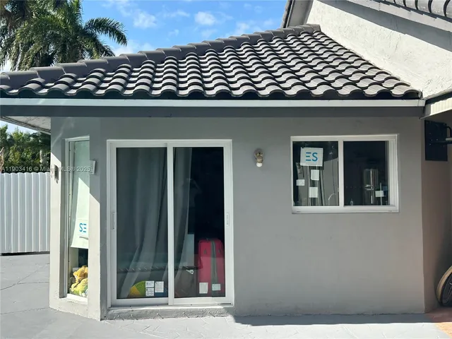 $695,000 | 10331 Southwest 135th Court, Miami, FL 33186