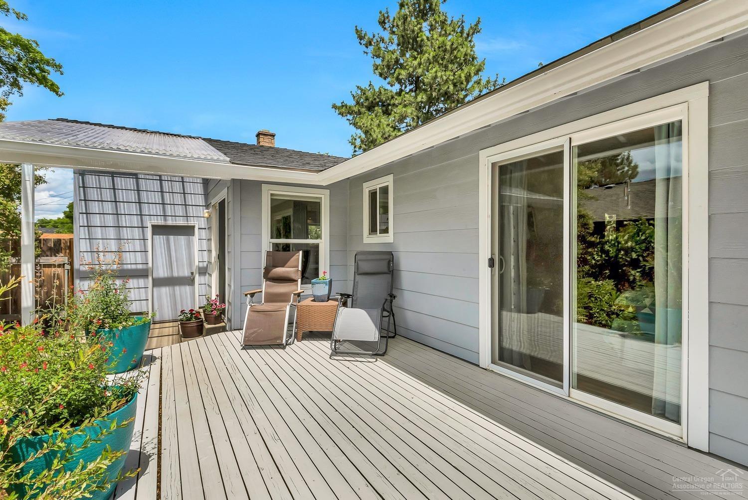 751 Northeast Innes Lane Bend, OR 97701 - Photo 15 of 23 Gallery Image 15