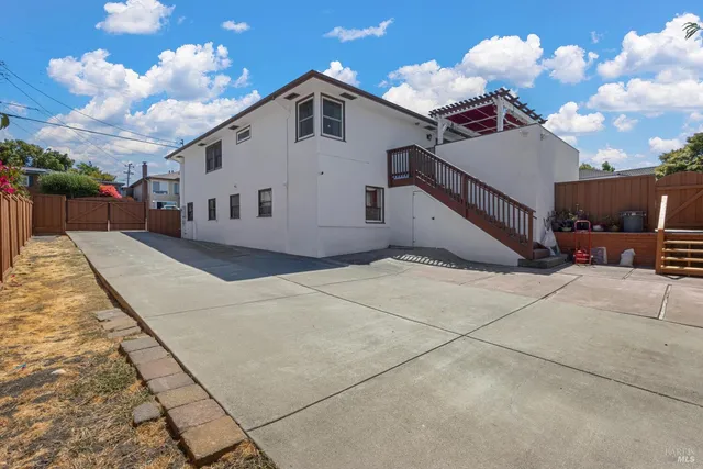 $799,000 | 1124 Mahoney Street, Rodeo, CA 94572