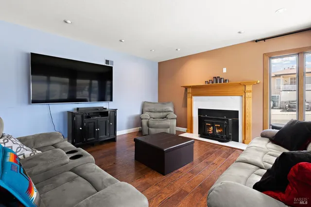 $799,000 | 1124 Mahoney Street, Rodeo, CA 94572