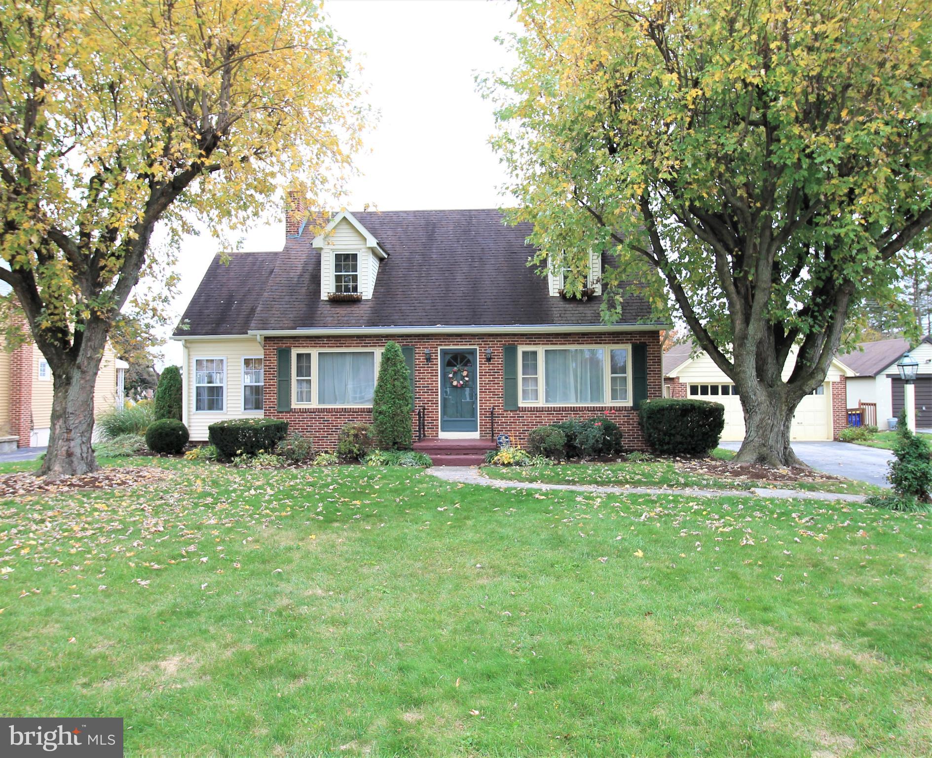392 Edgehill Road York, PA 17403 - Photo 1 of 42