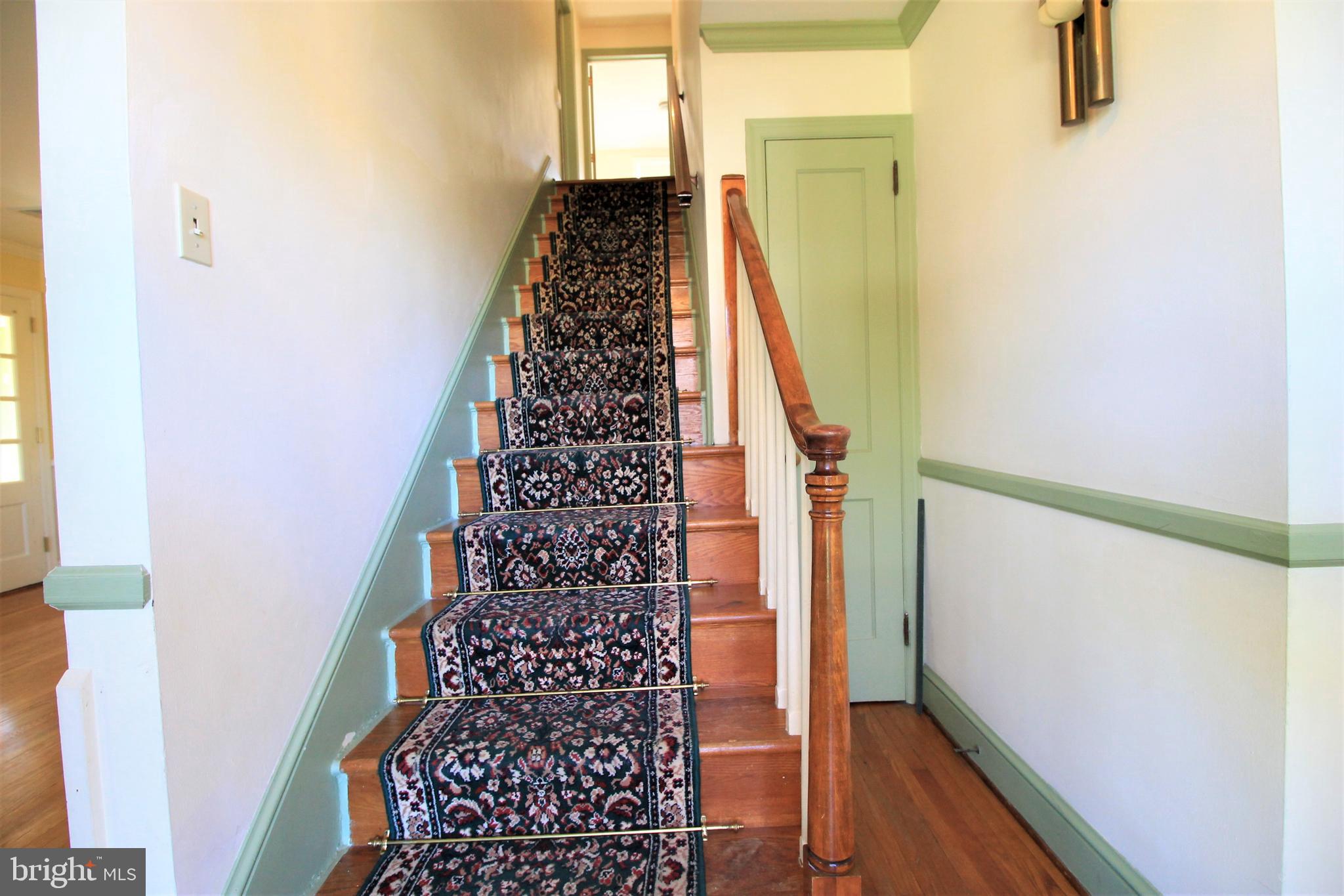 392 Edgehill Road York, PA 17403 - Photo 12 of 42