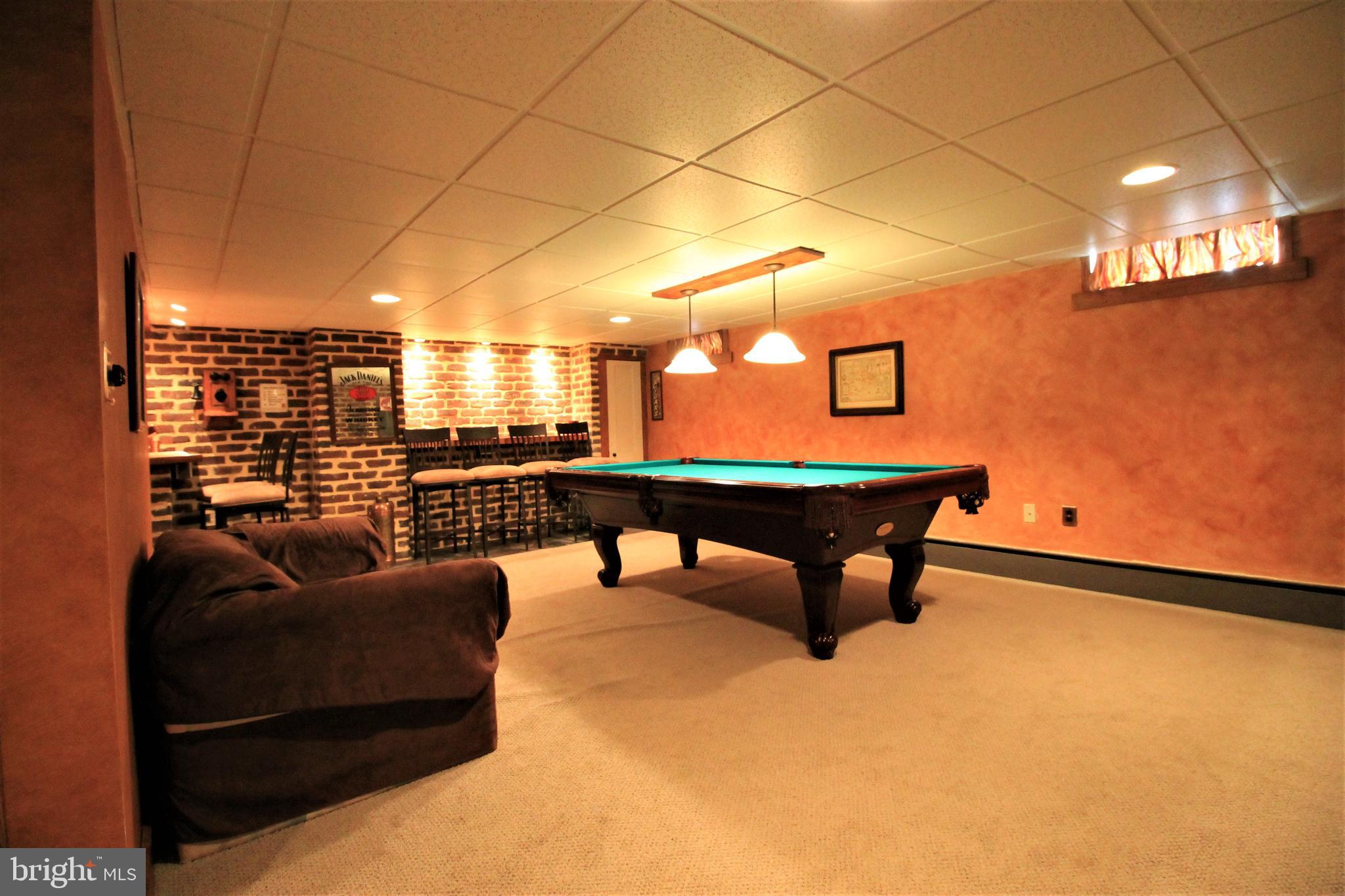 392 Edgehill Road York, PA 17403 - Photo 19 of 42