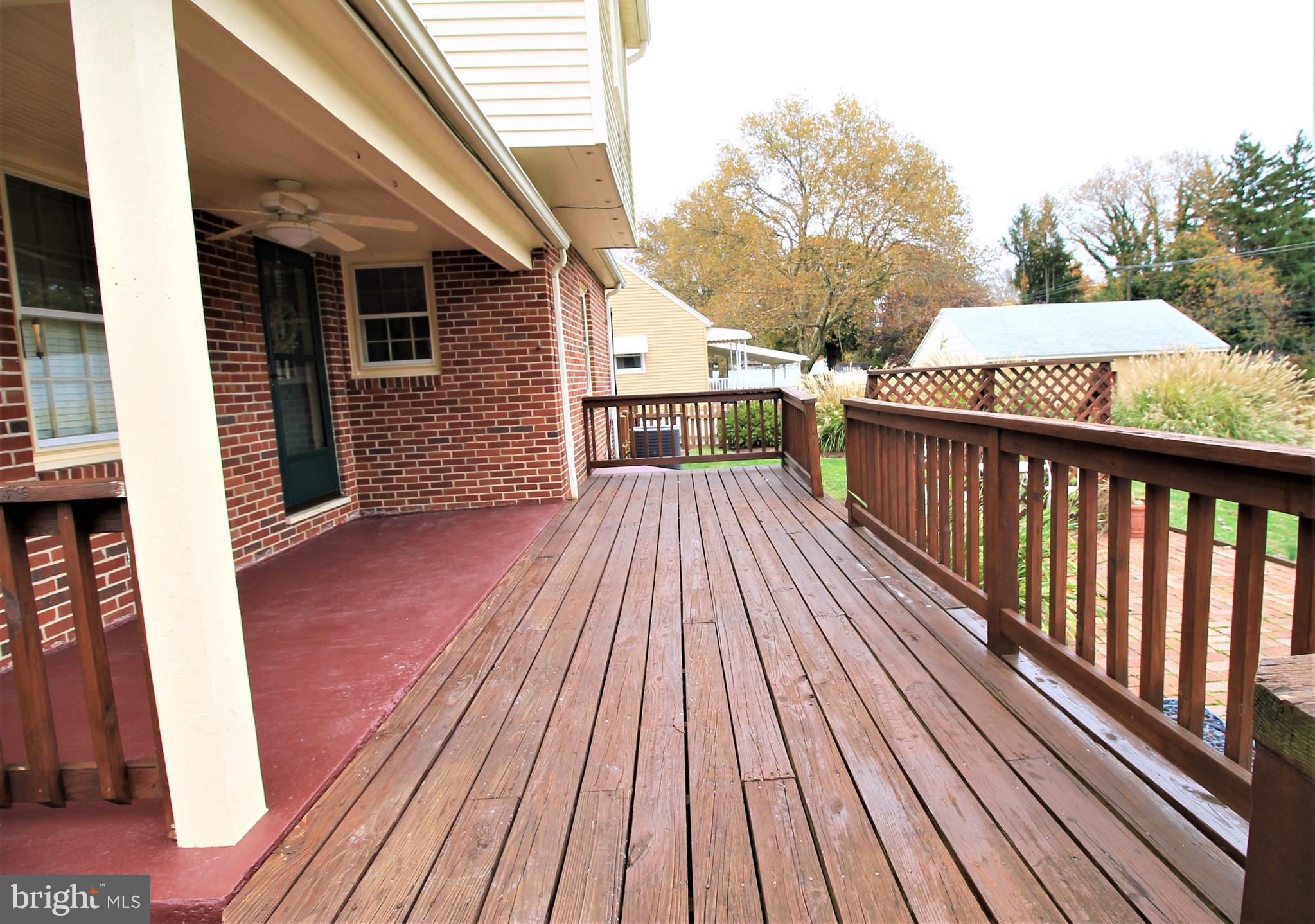 392 Edgehill Road York, PA 17403 - Photo 32 of 42