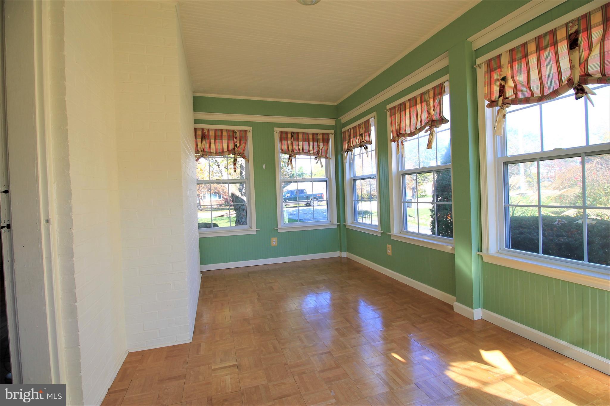 392 Edgehill Road York, PA 17403 - Photo 10 of 42