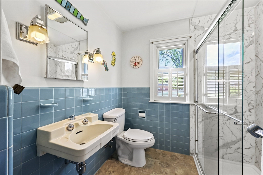 111 Maple Road Longmeadow, MA 01106 - Photo 13 of 26