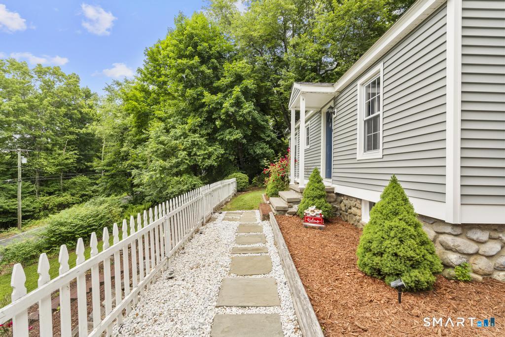 115 Salem Road Prospect, CT 06712 - Photo 3 of 29