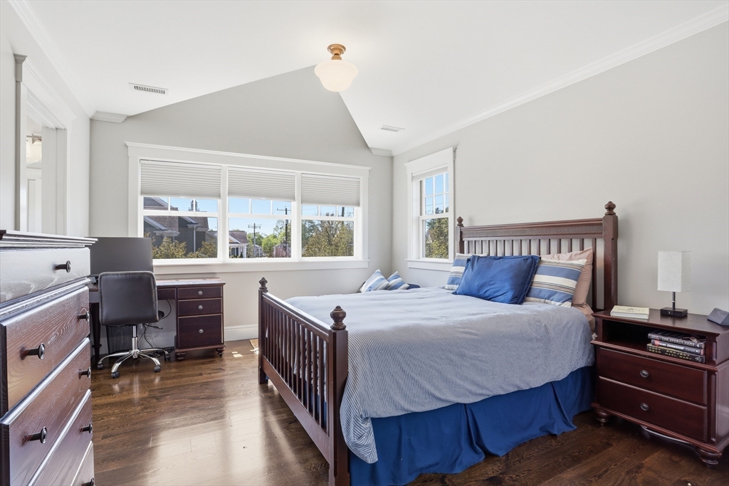 21 Fletcher Road Bedford, MA 01730 - Photo 23 of 38