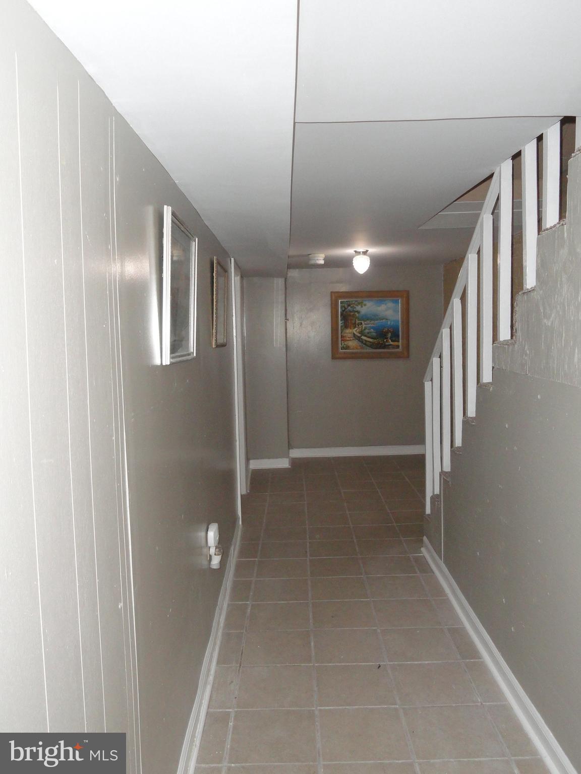 439 Quincy Street Northwest, Unit 1 Washington, DC 20011 - Photo 17 of 19 a view of a hallway