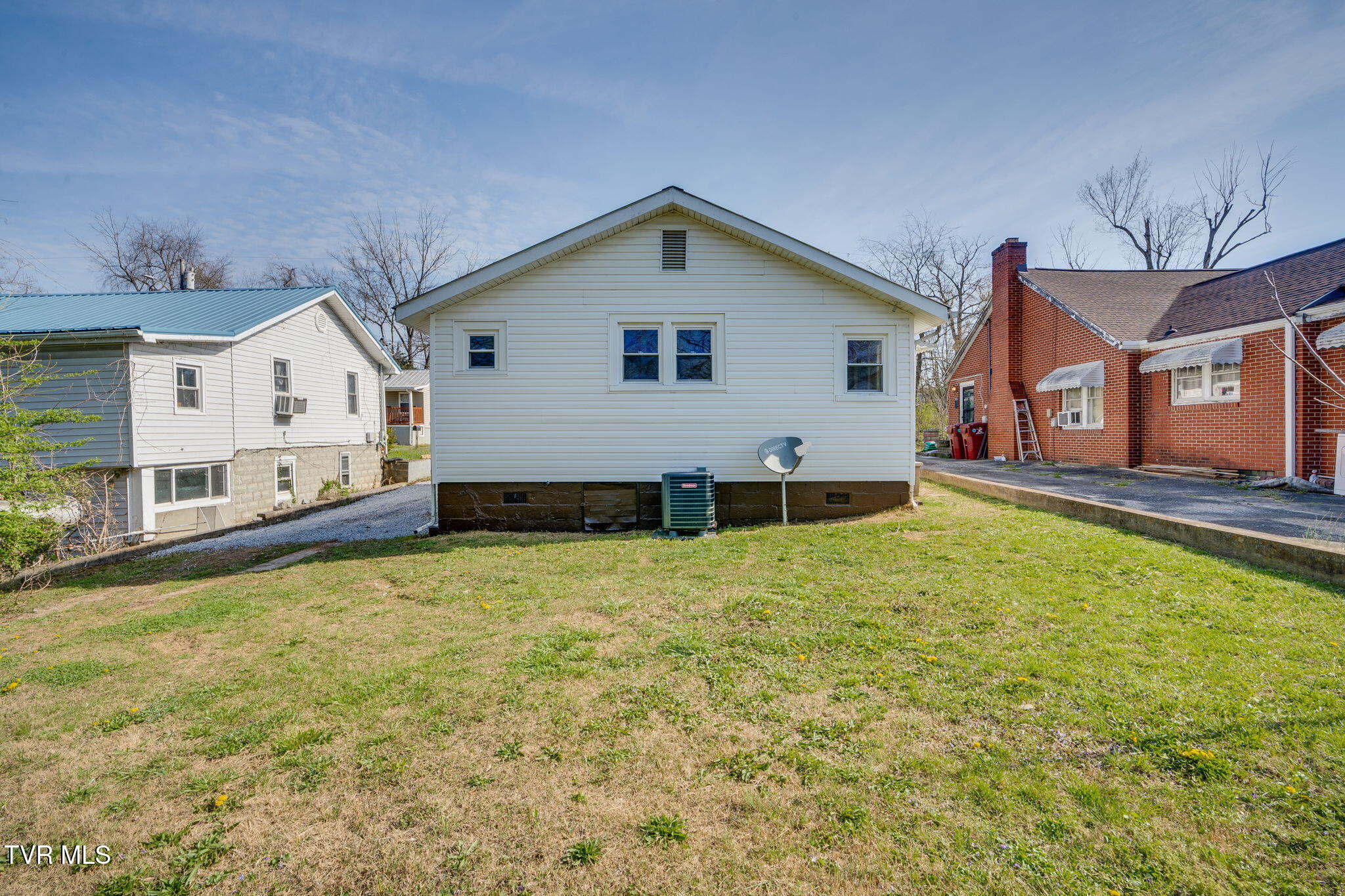 907 Hopson Street Johnson City, TN 37601 - Photo 26 of 34 025