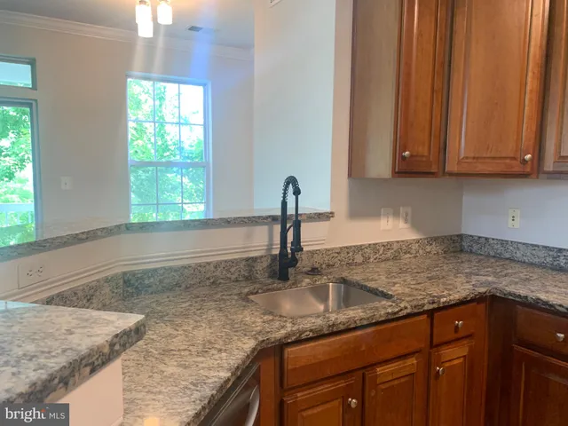 $2,600 | 13066 Marcey Creek Road, Unit 13066, Herndon, VA 20171