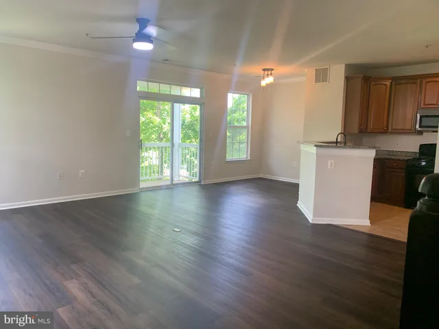 $2,600 | 13066 Marcey Creek Road, Unit 13066, Herndon, VA 20171