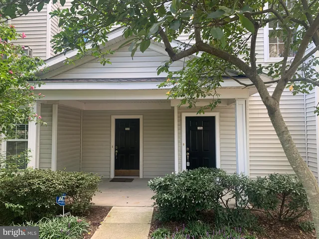 $2,600 | 13066 Marcey Creek Road, Unit 13066, Herndon, VA 20171