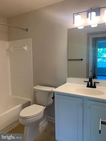 $2,600 | 13066 Marcey Creek Road, Unit 13066, Herndon, VA 20171