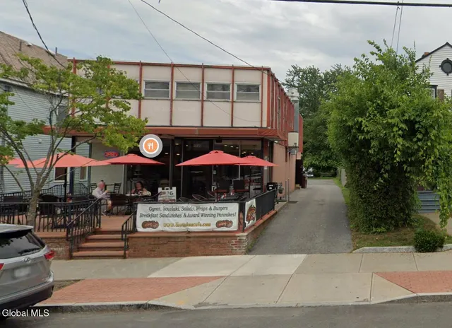 $1,300 | 1725 Union Street, Schenectady, NY 12309