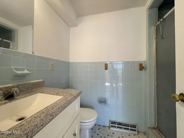 $1,300 | 1725 Union Street, Schenectady, NY 12309