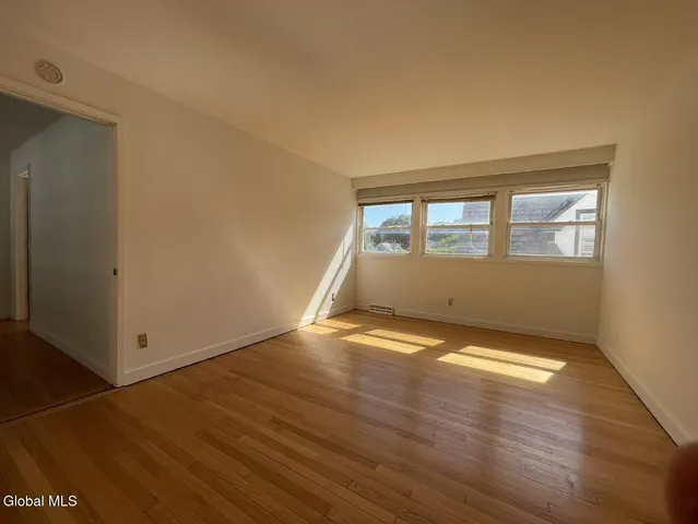 $1,300 | 1725 Union Street, Schenectady, NY 12309